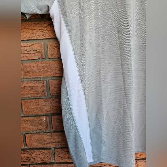 Reebok Men's Gray and White Striped Hydromove Athletic T-Shirt 3XL - Picture 3 of 8